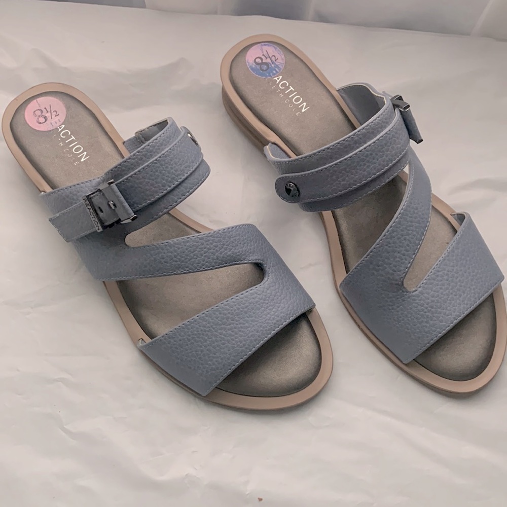💥Kenneth Cole Reaction Sandal- Size 8.5💥